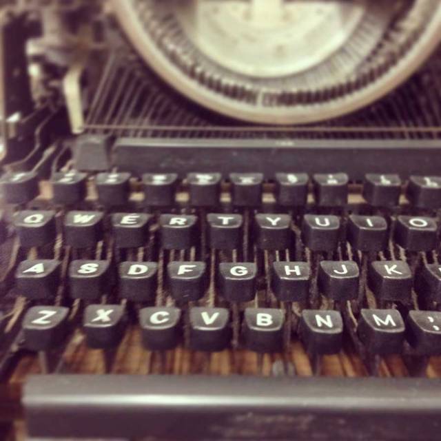 oldschool, vintage, typography, typewriter, mechanical, steampunk
